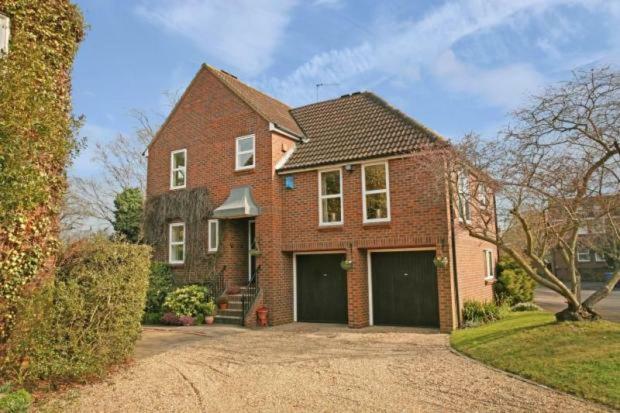 Apartment Agars Place, Datchet
